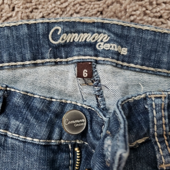 Cameron Genes - Picture 3 of 3